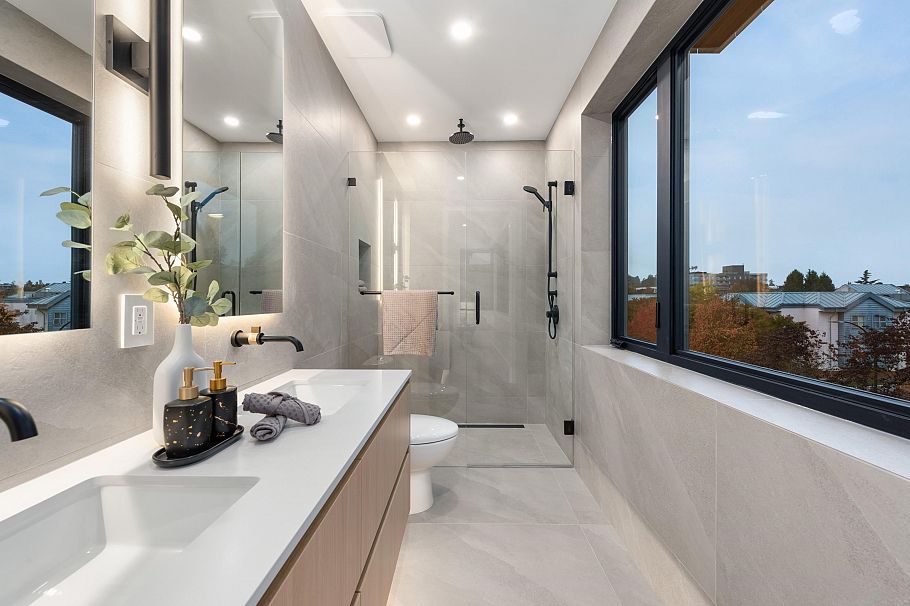 1 312 E 37 Avenue Vancouver, BC - 26