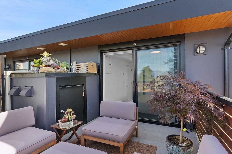 2286 E 33rd Avenue Vancouver, BC - 21