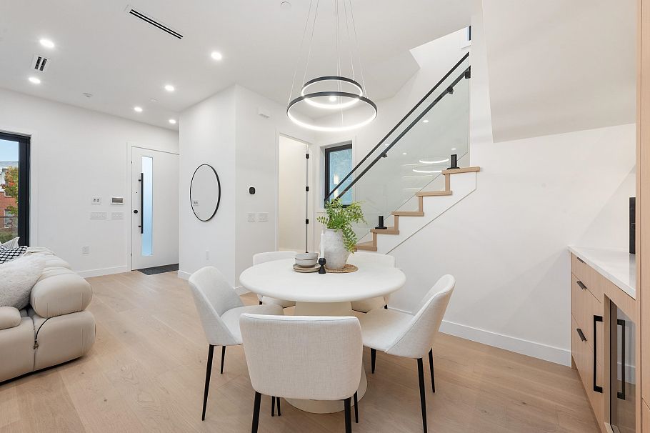 1 312 E 37 Avenue Vancouver, BC - 15