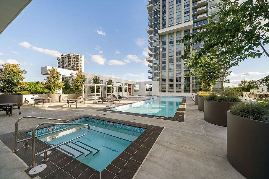 1301 1675 Lions Gate Lane North Vancouver, BC - 29