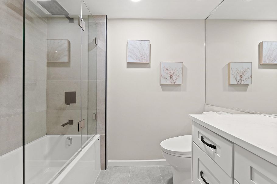 906 1288 Marinaside Crescent Vancouver, BC - 17