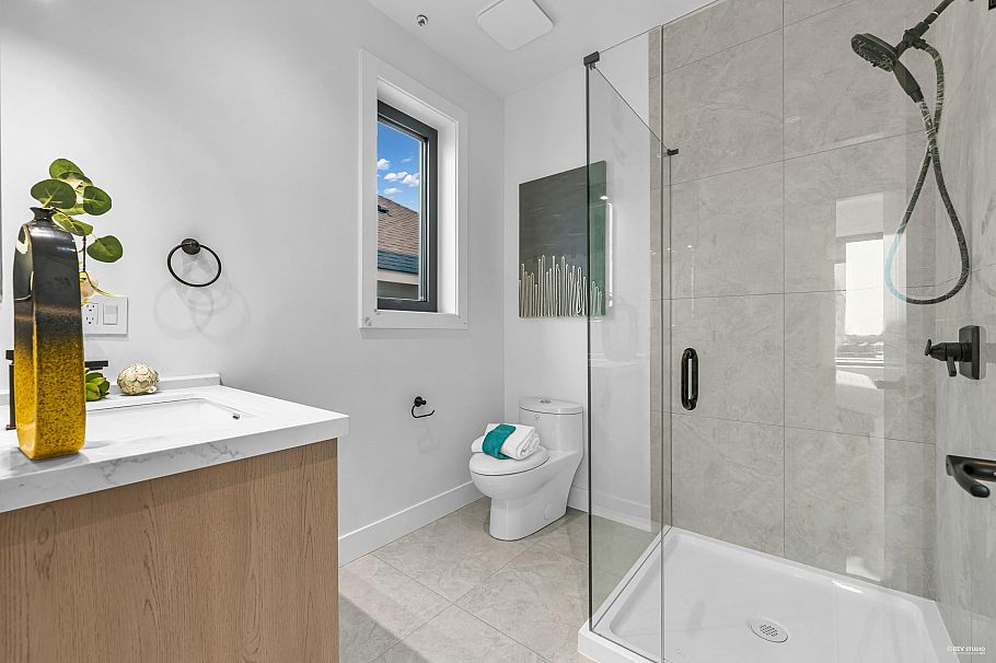 3 262 E 65th Avenue Vancouver, BC - 13