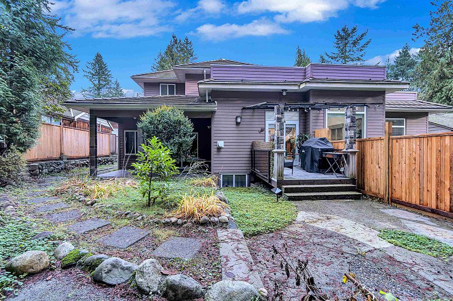 1219 Arborlynn Drive North Vancouver, BC - 37