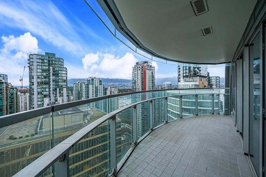 2705 1151 W Georgia Street Vancouver, BC - 23