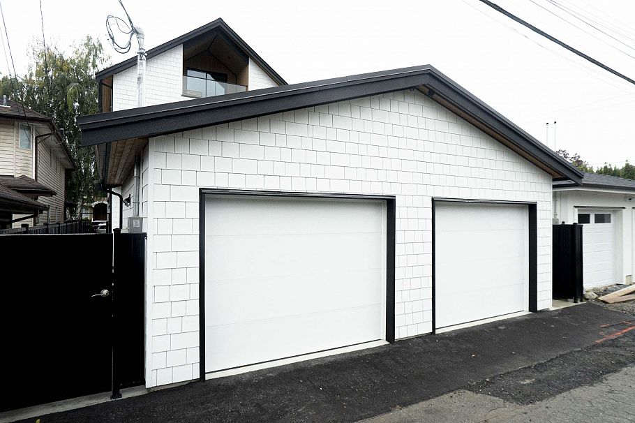 2 2785 W 21 Avenue Vancouver, BC - 28