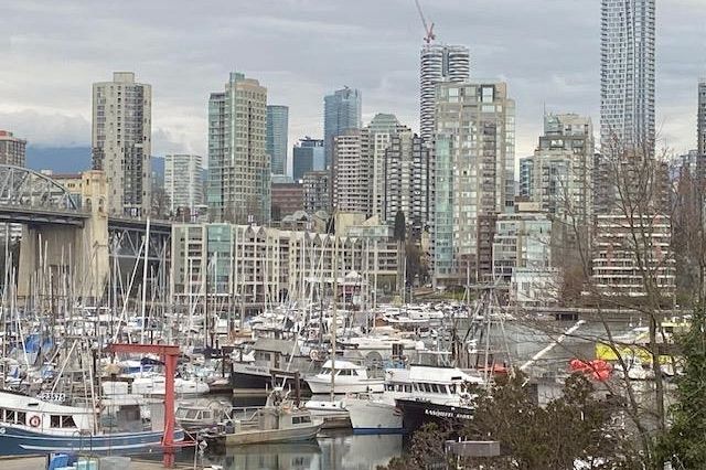 1596 Island Park Walk Vancouver, BC - 25