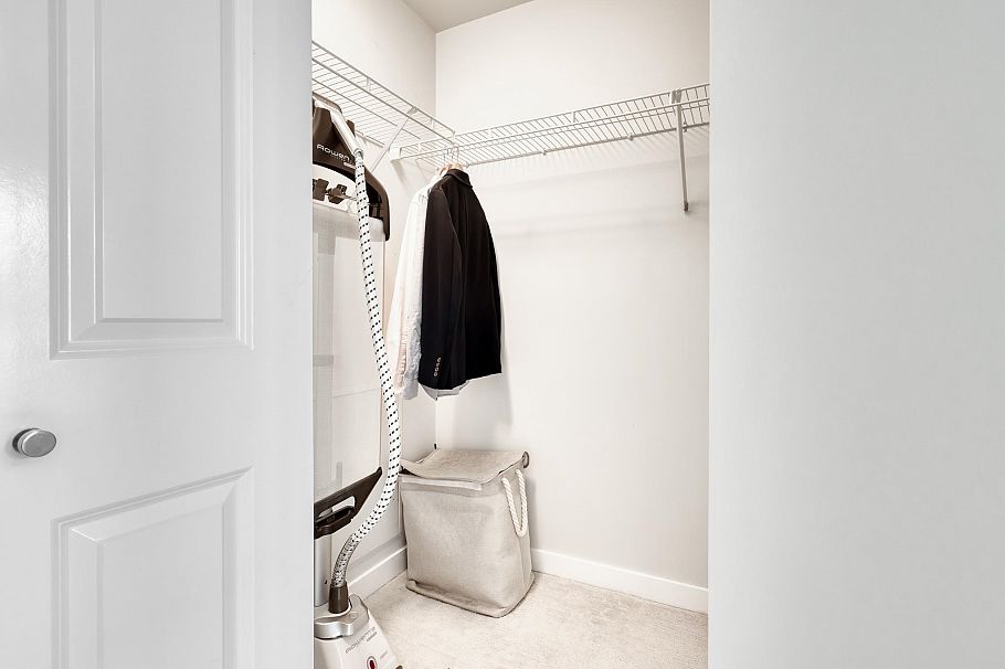 205 2651 Library Lane North Vancouver, BC - 11