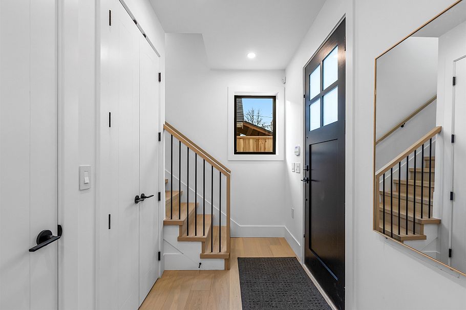 544 E 46th Avenue Vancouver, BC - 17