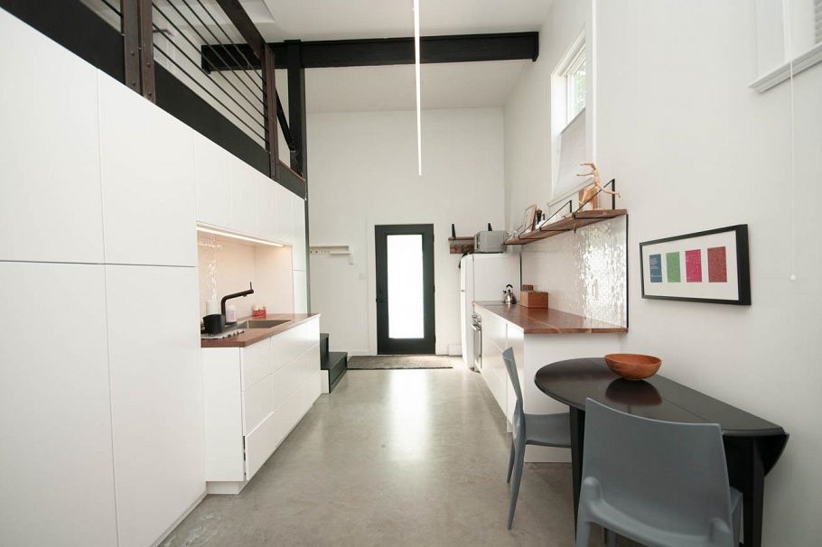 Coach House 563 UNION STREET, Vancouver BC V6A 2B7 Vancouver, BC - 2