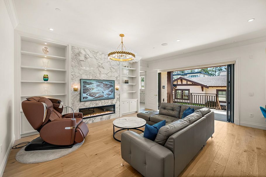 3838 W 50th Avenue Vancouver, BC - 12