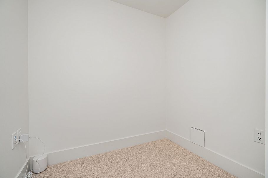 6840 Oak Street Vancouver, BC - 11