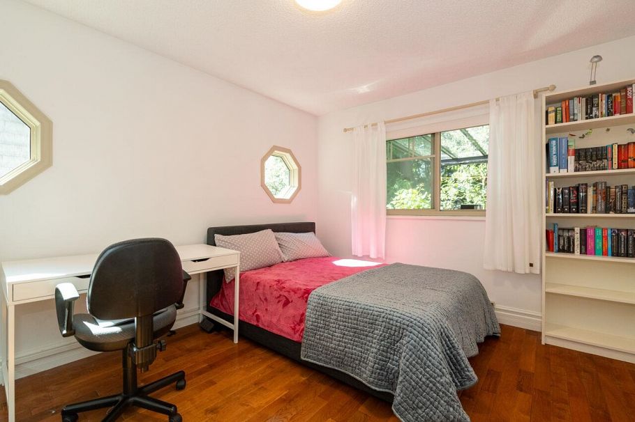 3595 Princess Avenue North Vancouver, BC - 9