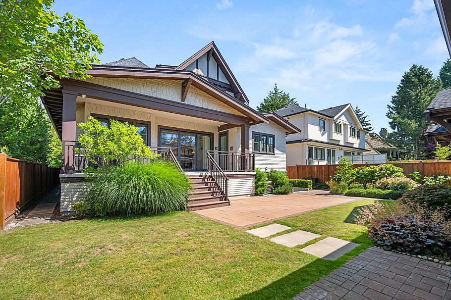 3838 W 50th Avenue Vancouver, BC - 36