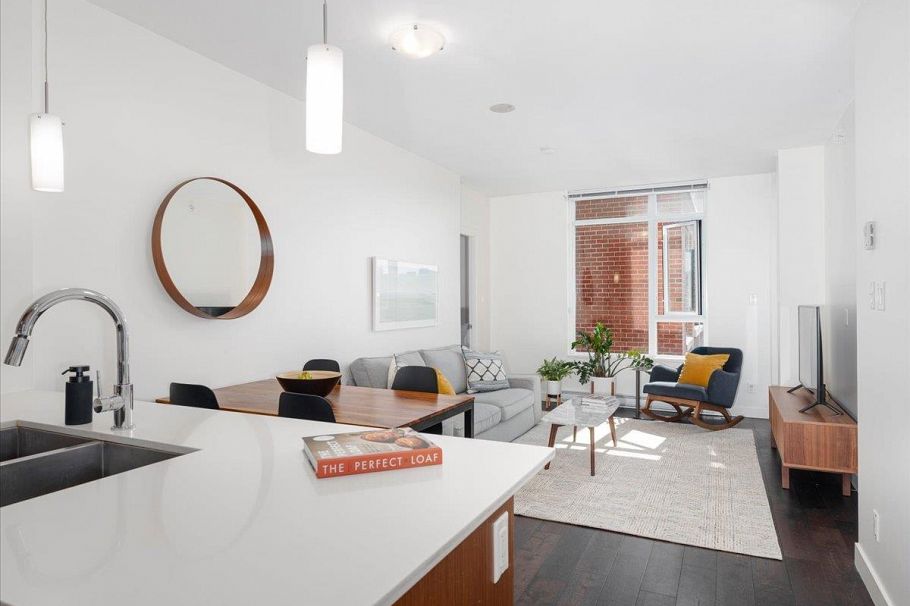 601 2321 Scotia Street Vancouver, BC - 1