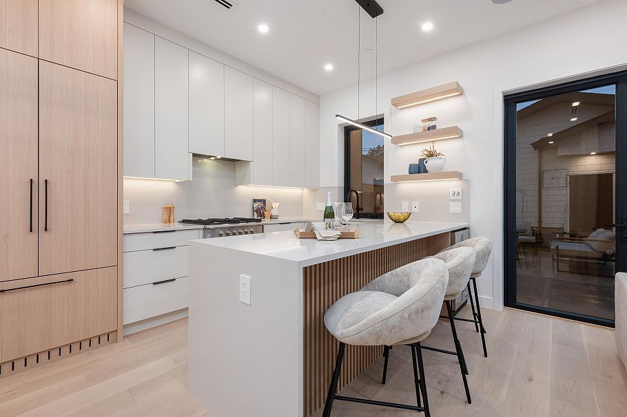 2 312 E 37th Avenue Vancouver, BC - 16