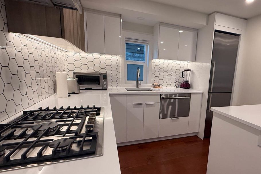 1 3536 POINT GREY ROAD, Vancouver BC V6R 1A8 Vancouver, BC - 14