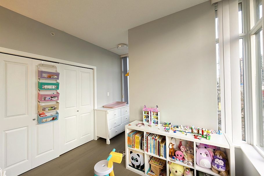 TH16 2089 Rosser Avenue Burnaby, BC - 15