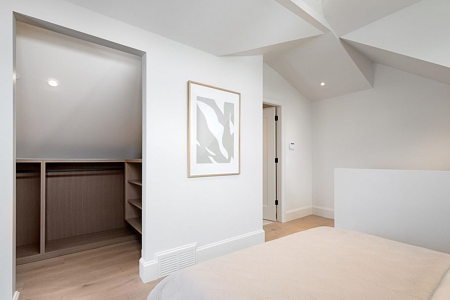 2380 E 5th Avenue Vancouver, BC - 17