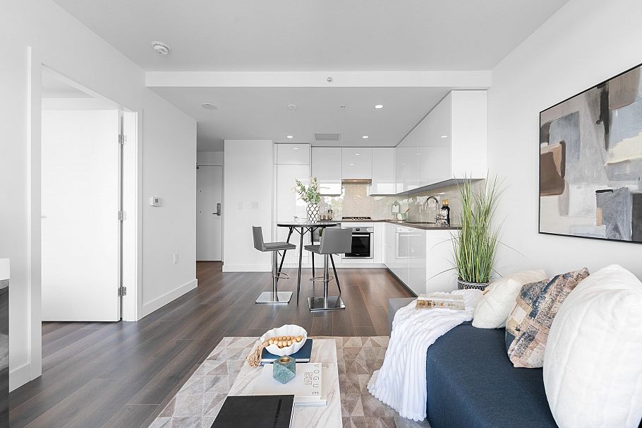 405 8181 Chester Street Vancouver, BC - 9