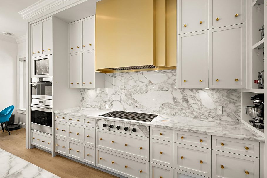 3838 W 50th Avenue Vancouver, BC - 18