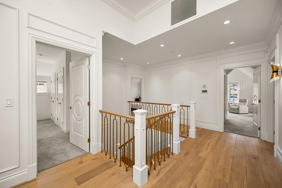 3838 W 50th Avenue Vancouver, BC - 23