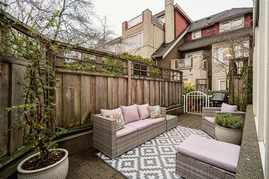 2460 Sasamat Street Vancouver, BC - 27