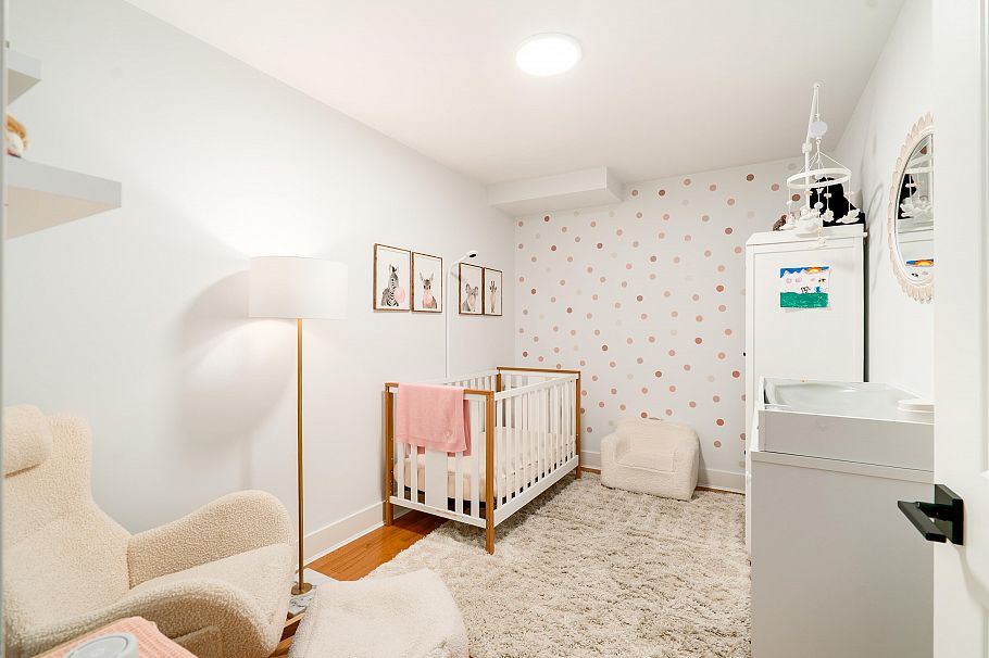 2460 Sasamat Street Vancouver, BC - 24