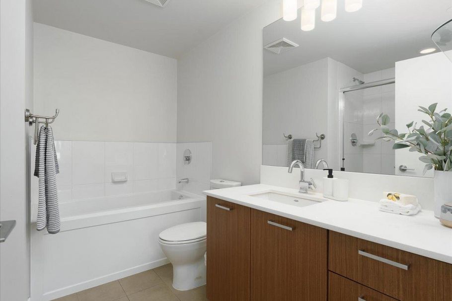 601 2321 Scotia Street Vancouver, BC - 11