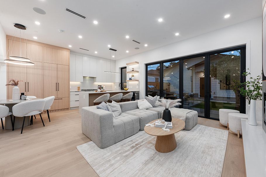 2 312 E 37th Avenue Vancouver, BC - 8