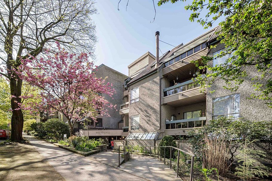 220 1500 Pendrell Street Vancouver, BC - 16