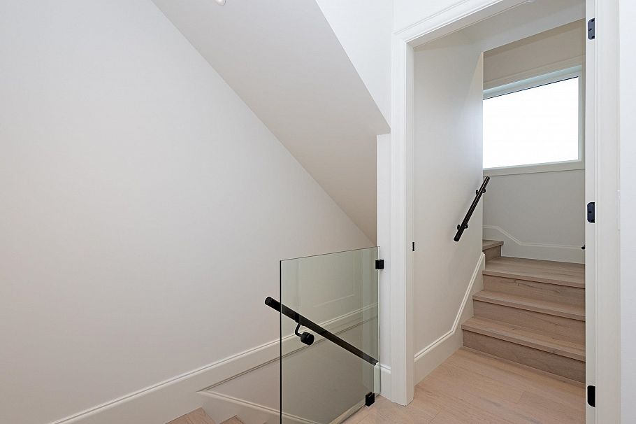 2380 E 5th Avenue Vancouver, BC - 14