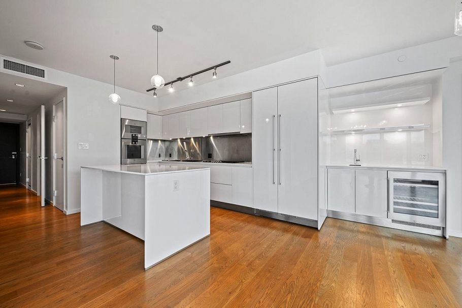 2705 1151 W Georgia Street Vancouver, BC - 3