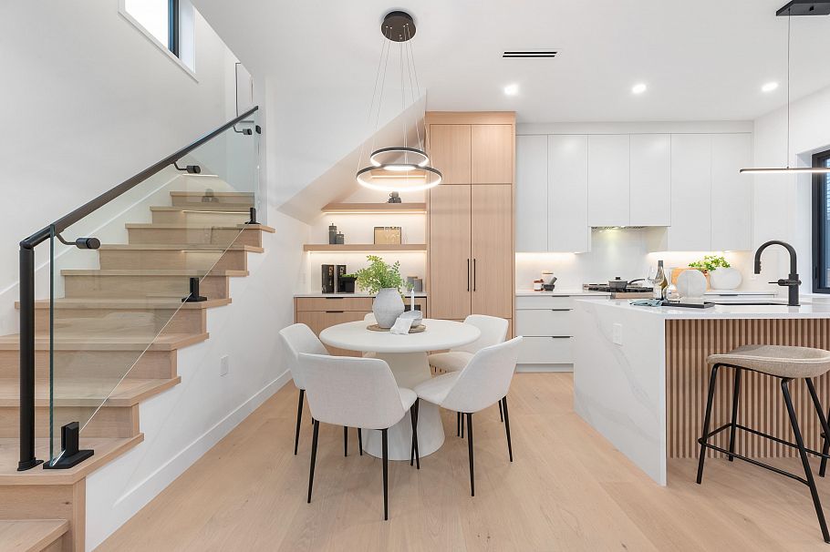 1 312 E 37 Avenue Vancouver, BC - 17