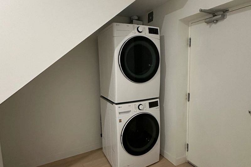 122 650 E 2ND STREET, North Vancouver BC V7L 1E3 North Vancouver, BC - 17