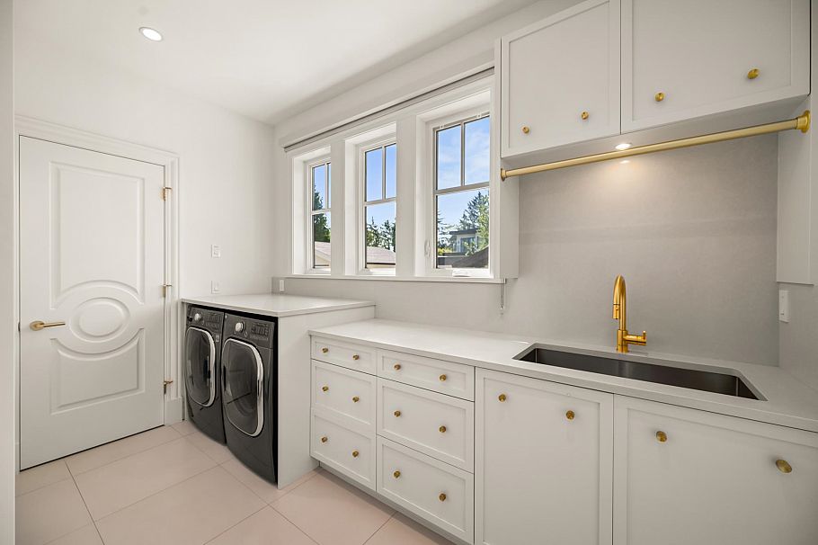 3838 W 50th Avenue Vancouver, BC - 21