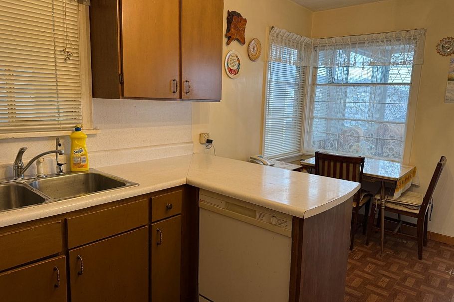 3140 E 52nd Avenue Vancouver, BC - 13