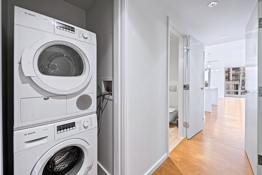 2705 1151 W Georgia Street Vancouver, BC - 21