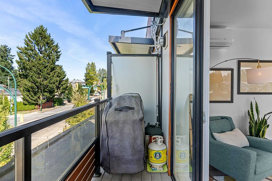 2286 E 33rd Avenue Vancouver, BC - 11