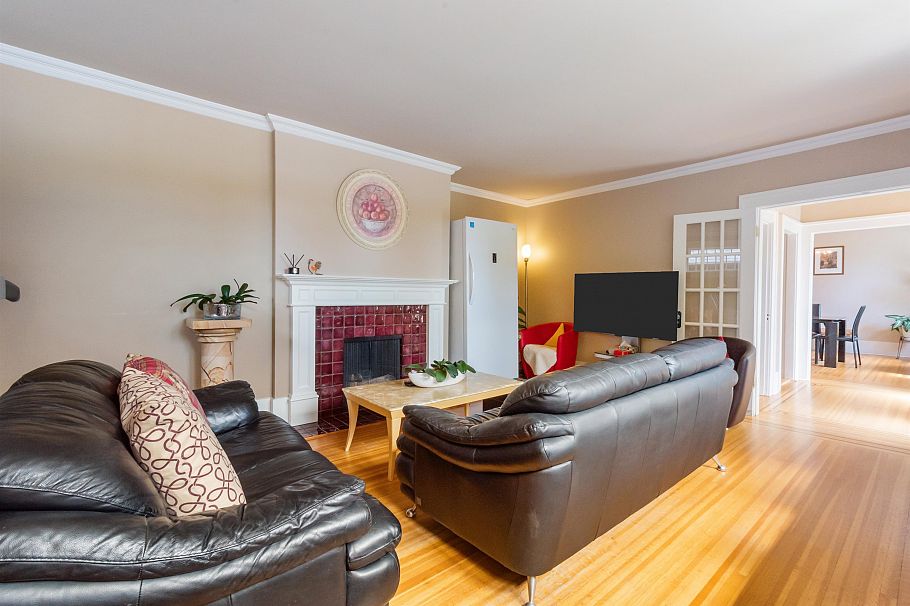 1945 W 45th Avenue Vancouver, BC - 2