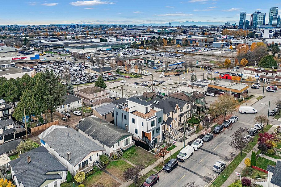 3 262 E 65th Avenue Vancouver, BC - 29