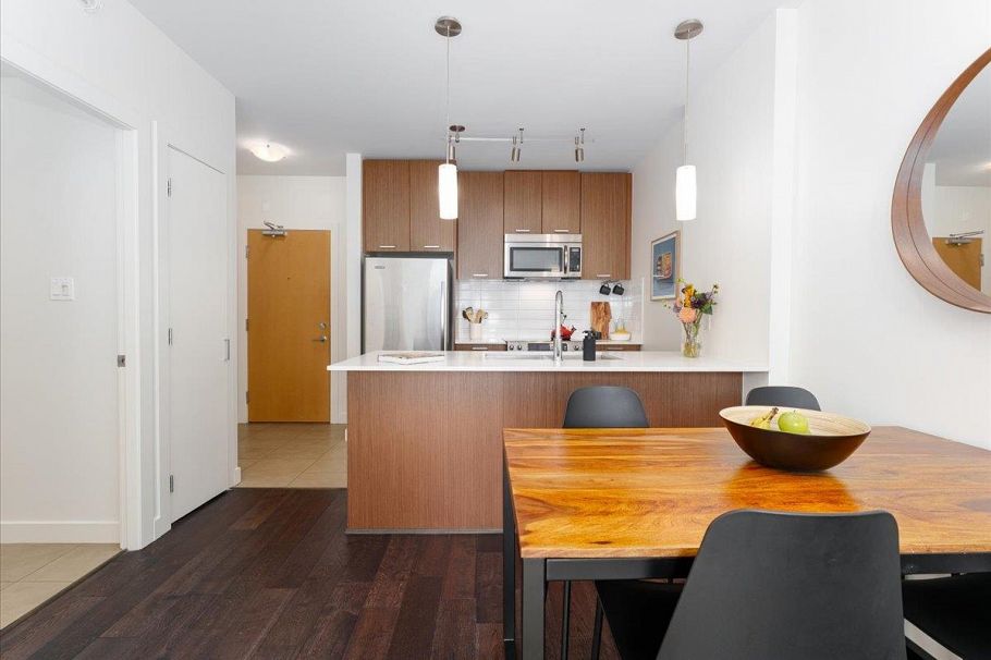 601 2321 Scotia Street Vancouver, BC - 6