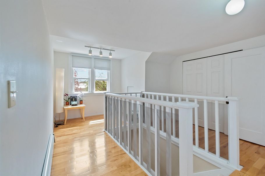 1945 W 45th Avenue Vancouver, BC - 13