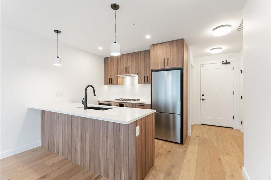 201 6859 Cambie Street Vancouver, BC - 6