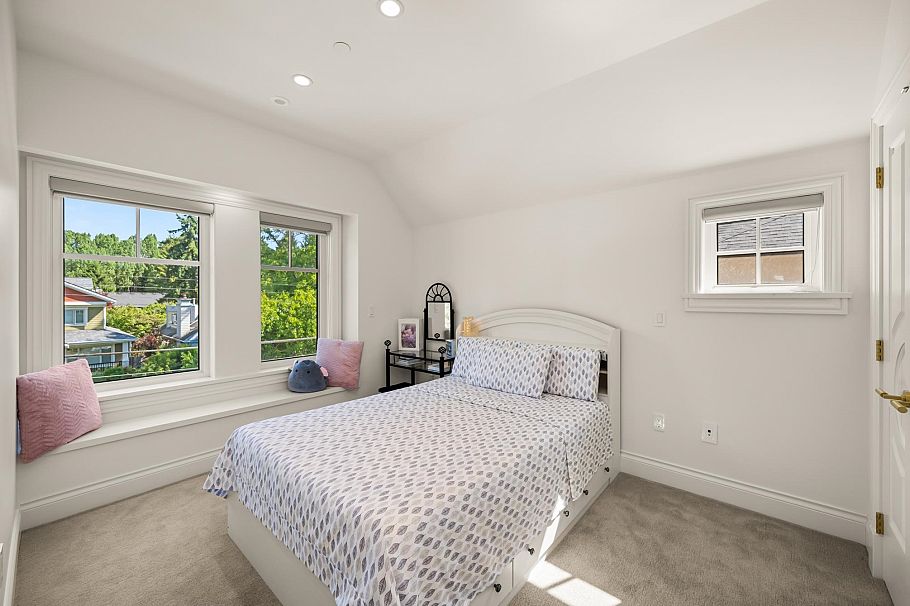 3838 W 50th Avenue Vancouver, BC - 24