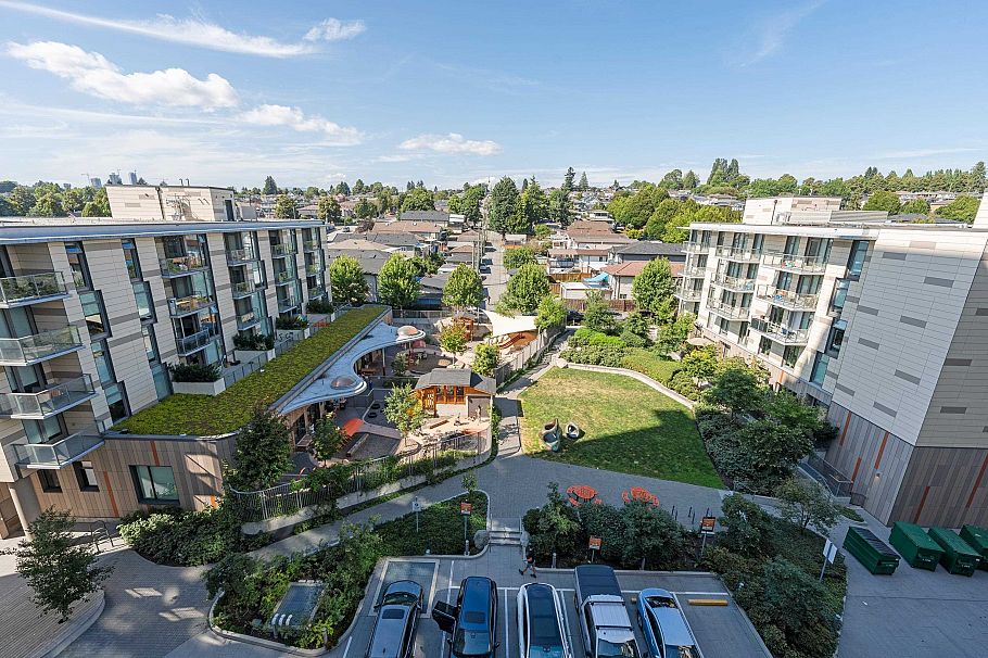 405 8181 Chester Street Vancouver, BC - 32