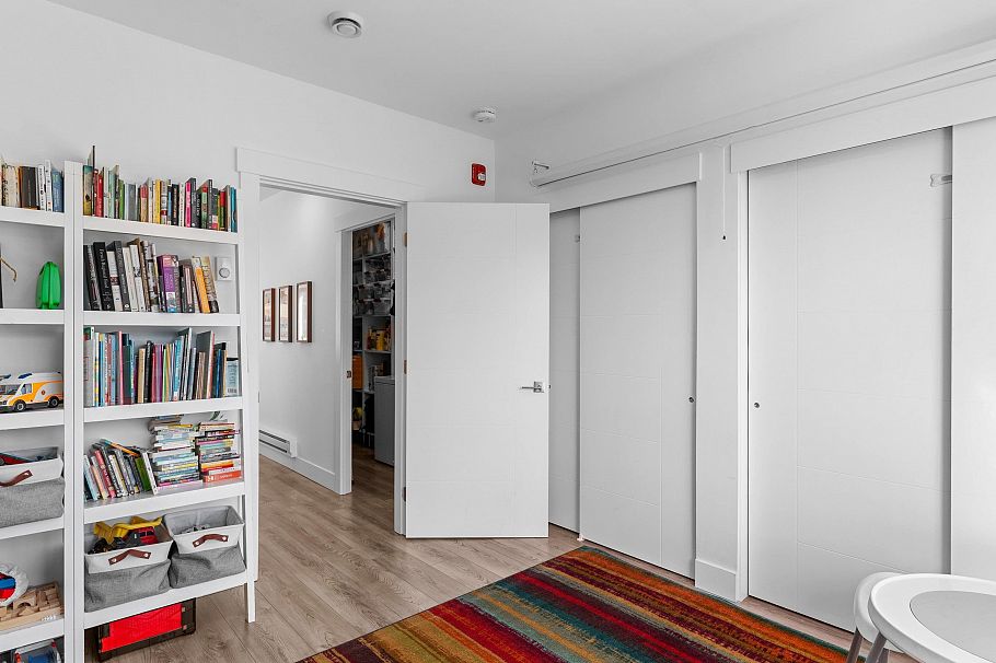 2286 E 33rd Avenue Vancouver, BC - 14