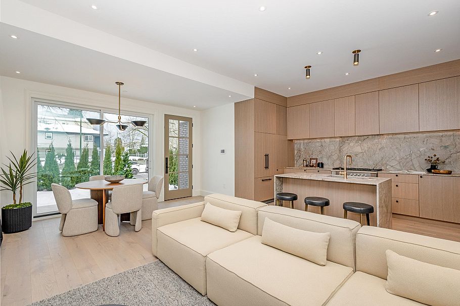 2380 E 5th Avenue Vancouver, BC - 9