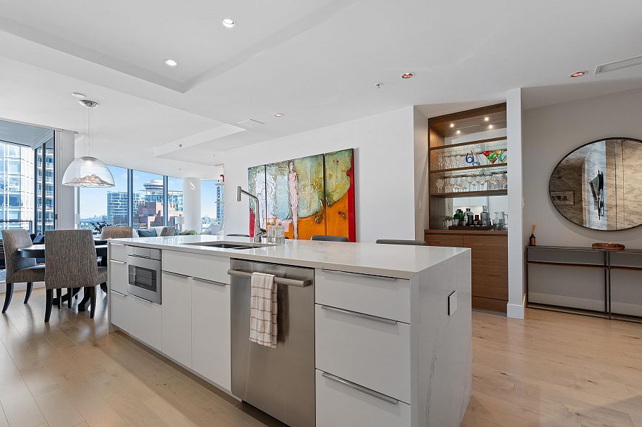 2304 1077 W Cordova Street Vancouver, BC - 10