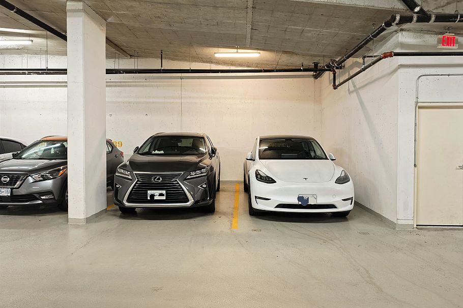 TH16 2089 Rosser Avenue Burnaby, BC - 20