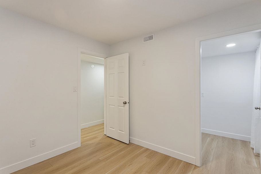 3288 Hoskins Road North Vancouver, BC - 25